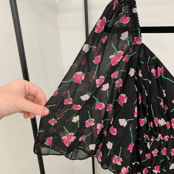 BLACK FLORAL RUFFLE DRESS - Picture 5 of 8